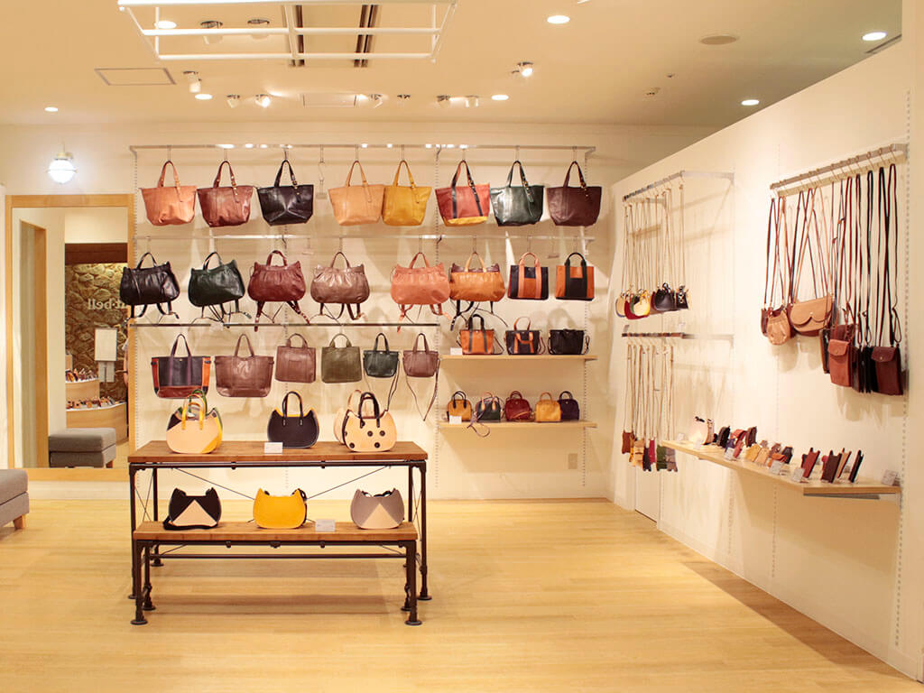NECOREPA STORE 静岡店内